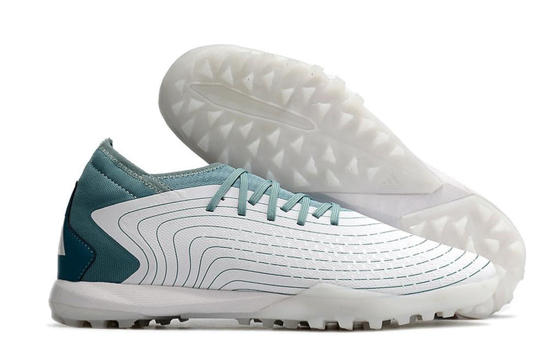 Chuteira Predator Accuracy 3+ Society