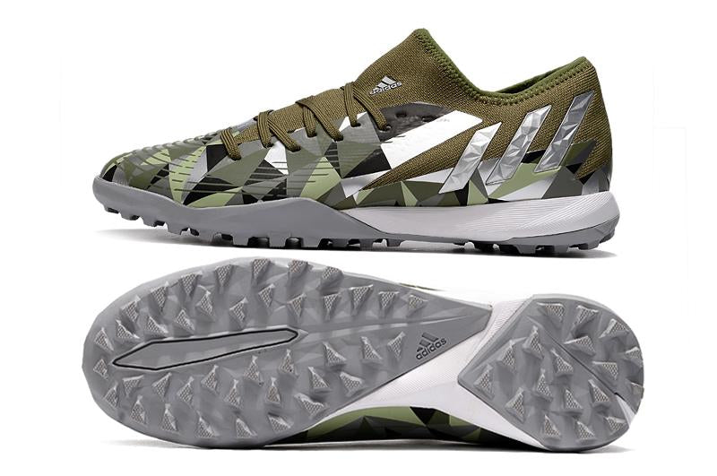 Chuteira Predator Edge 3 low Society