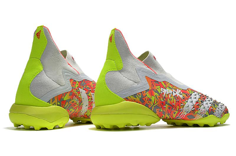 Chuteira Predator Freak .1 Society