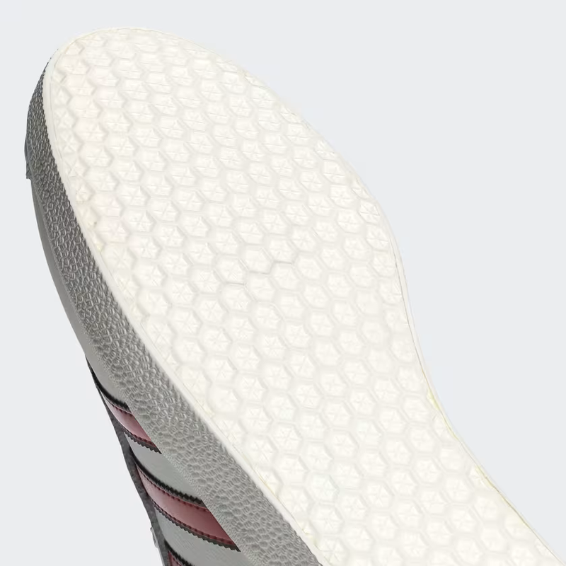 Gazelle Indoor  Branco com Vermelho