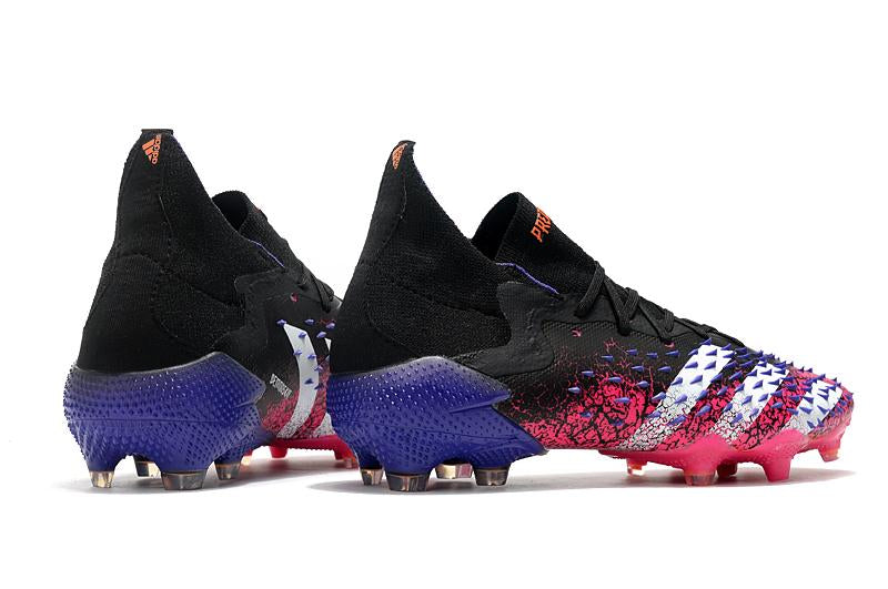 Chuteira Predator Freak .1 Campo