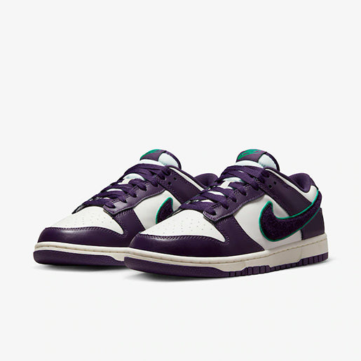Dunk Low Chenille Swoosh Grand Purple