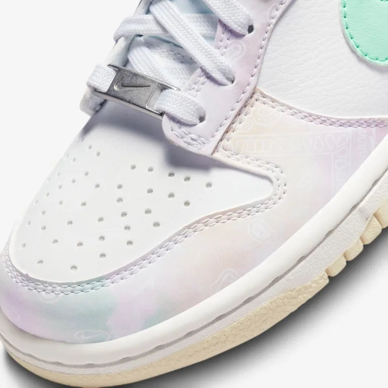 Dunk Low Pastel Paisley