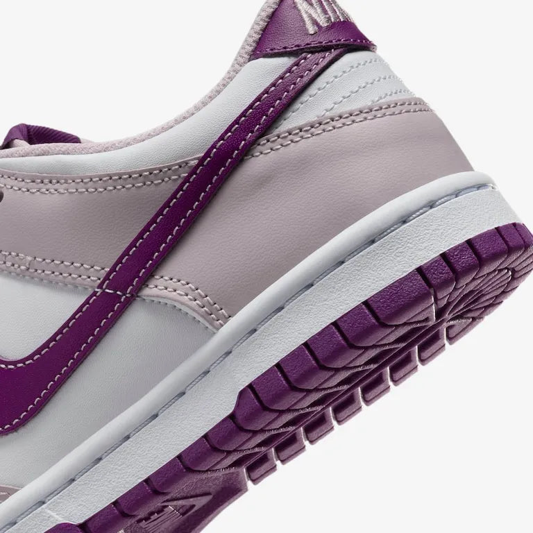 Dunk Low Platinum Violet