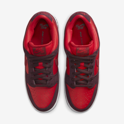 SB Dunk Low Cherry